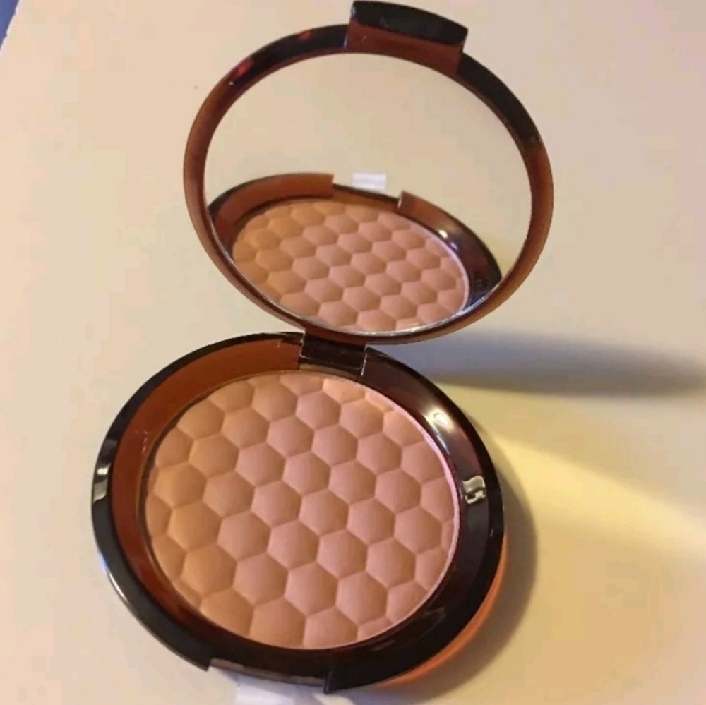 The Body Shop "Dark Copper Matte" Bronzer